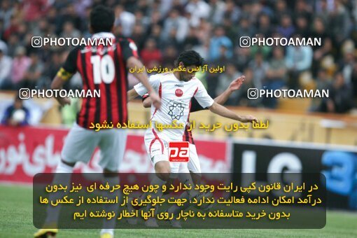 2202011, Mashhad, Iran, Iran Pro League، Persian Gulf Cup، 2009-10 season، Second Leg، Week 33، Aboumoslem 3 v ۱ Persepolis on 2010/05/06 at Samen Stadium