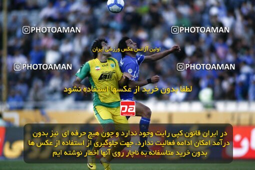 2201934, Tehran, Iran, Iran Pro League، Persian Gulf Cup، 2009-10 season، Second Leg، Week 33، Esteghlal ۱ v ۰ Rah Ahan on 2010/05/06 at Azadi Stadium