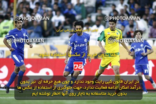 2201969, Tehran, Iran, Iran Pro League، Persian Gulf Cup، 2009-10 season، Second Leg، Week 33، Esteghlal ۱ v ۰ Rah Ahan on 2010/05/06 at Azadi Stadium