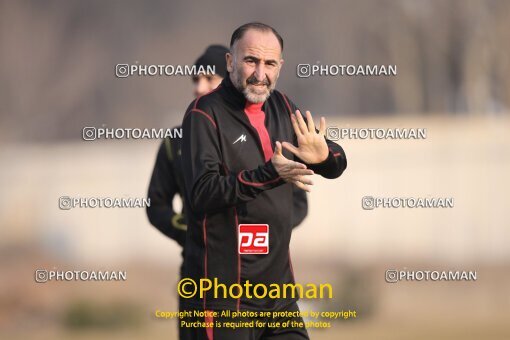 1924867, Tehran, Iran, Nirouhaye Mosallah National Football Team Training Session on 2013/01/07 at Iran National Football Center