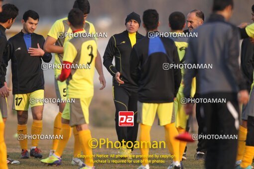 1924905, Tehran, Iran, Nirouhaye Mosallah National Football Team Training Session on 2013/01/07 at Iran National Football Center