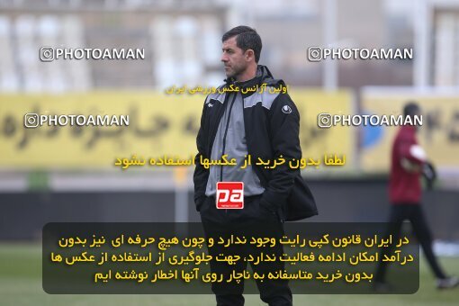 1997909, Tehran, Iran, Iran Pro League، Persian Gulf Cup، 2021-2022 season، First Leg، Week 10، Paykan ۱ v 3 Persepolis on 2021/12/15 at Shahid Dastgerdi Stadium