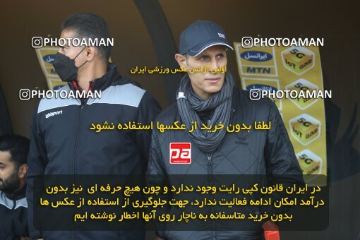 1998226, Arak, Iran, Iran Pro League، Persian Gulf Cup، 2021-2022 season، First Leg، Week 12، Sepahan ۰ v ۱ Persepolis on 2021/12/29 at Arak Imam Khomeini Stadium