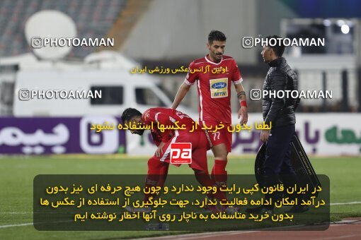 1998930, Tehran, Iran, لیگ برتر فوتبال ایران، Persian Gulf Cup، Week 18، Second Leg، Persepolis 2 v 0 Aluminium Arak on 2022/02/18 at Azadi Stadium