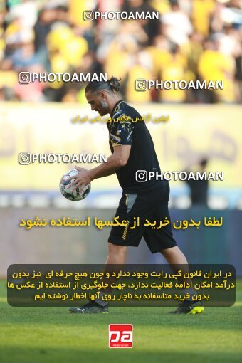 2138894, Iran pro league, 2023-2024، Persian Gulf Cup، Week 10، First Leg، 2023/11/12، Isfahan، Naghsh-e Jahan Stadium، Sepahan 1 - 0 Persepolis