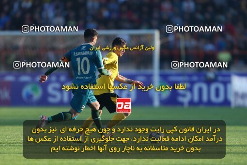 2177630, Qazvin, Iran, Iran Pro League، Persian Gulf Cup، 2023-2024 season، First Leg، Week 15، Shams Azar F.C. ۱ v ۰ Sepahan on 2024/01/01 at ورزشگاه سردار آزادگان